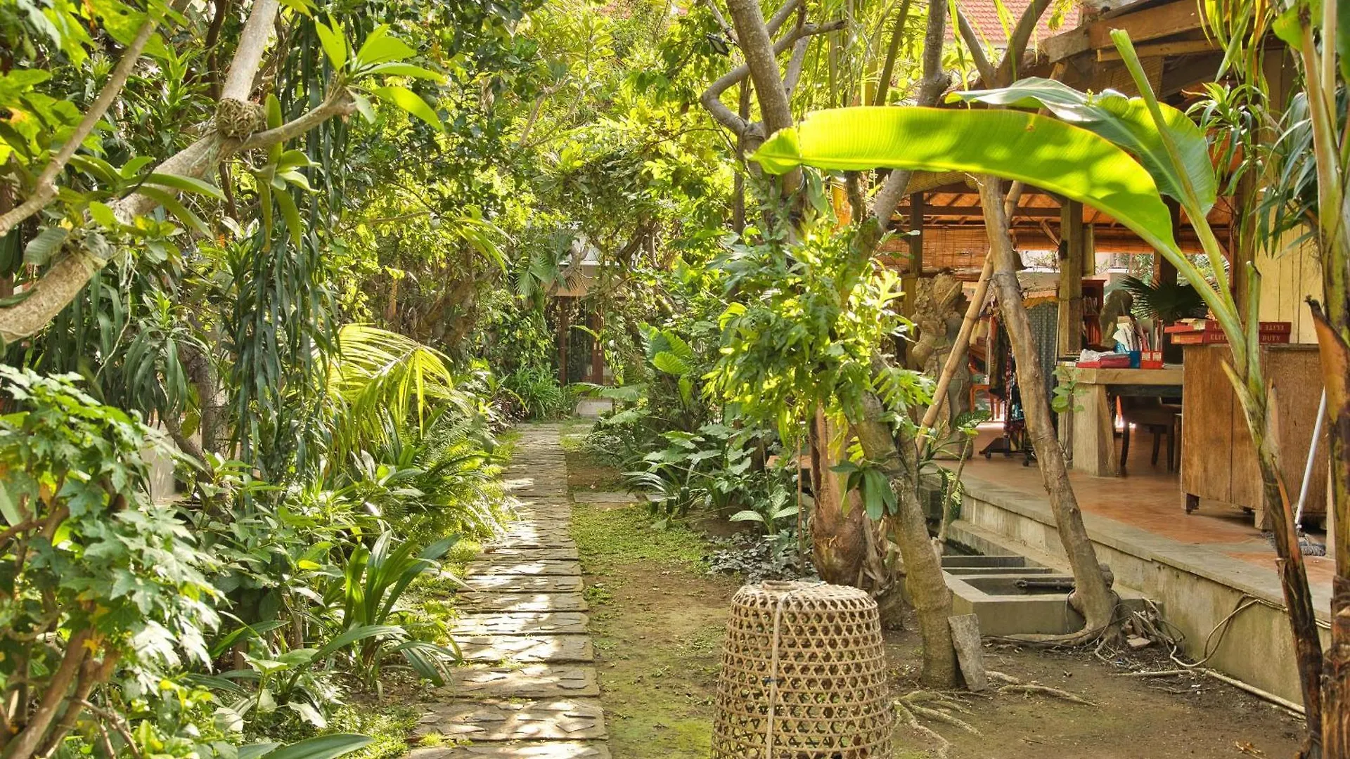 Bali Telaga Hati Yoga Healing And Retreat Center Hostel Sanur